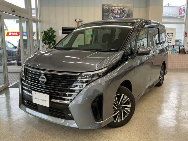 セレナ2.0 ハイウェイスターV 4WD