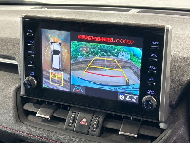 �y�p�m���~�b�N�r���[���j�^�[�z��p�̃J�����ɂ��A�ォ�猩���낵���悤�Ȏ��_��360�x�N���}�̎��͂��m�F���邱�Ƃ��ł��܂������p�������m�F���₷���A�����ꏊ�ł̐؂�Ԃ��⒓�Ԃ��X���[�Y�ɍs���܂��B