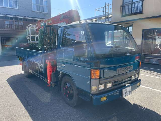 タイタンクレーン