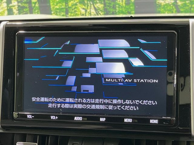 �y����9�^�i�r�z�l�C�̏����i�r�𑕔����Ă���܂��B�i�r�̎g���₷���͂������A�I�[�f�B�I�@�\���[��!�L�����v�◷�s�͂������A�ʋ΂┃�����ȂǕ��i�̃h���C�u���y�����Ȃ�͂���