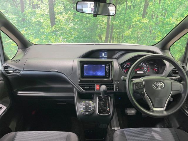 ヴォクシー2.0 X