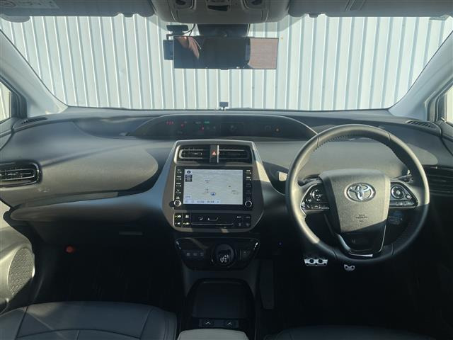 プリウス1.8 S ツーリングセレクション ブラックエディション