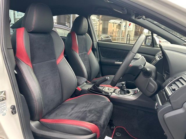 �y�n�[�t���U�[�V�[�g�z�������ƍ���S�n�𗼗������l�C�̃V�[�g���w�ʁE���ʂ̃t�@�u���b�N�f�ނ́A�ʋC���̗ǂ��⊊��ɂ����ɗD��Ă��܂��B�C���╞���ɍ��E���ꂸ���K�ɂ���肢�������܂��B