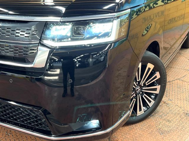 �yLED�w�b�h���C�g�z���V����ԑ��s�����ǍD�Ȏ��E���m�ۂ����S���ĉ^�]�ł��鍂�P�xLED�w�b�h���C�g�𑕔�!�_�����x�������A����d�͂��}�����Ă��܂��B