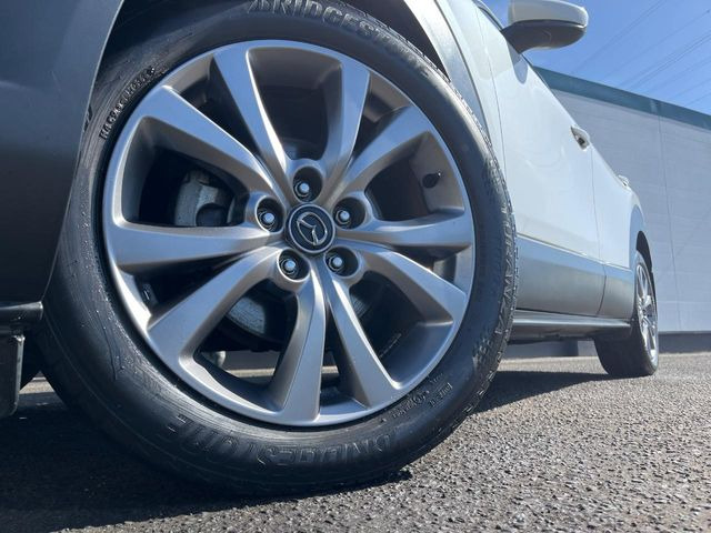 �y����18�C���`�A���~�z�C�[���z�O�ςɃ}�b�`���������A���~�z�C�[���𑕒����Ă���܂��B�e��ЊO�A���~�z�C�[����A�X�^�b�h���X�^�C�����戵�����Ă���܂��B���񂲑��k����������