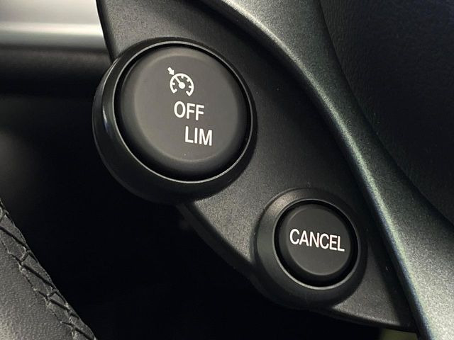 ���I�[�g�N���[�Y�R���g���[��:�������H�⎩���Ԑ�p���H���ɂāA�葬���q���\�ƂȂ�֗��ȋ@�\�ł��B�������ړ��̍ۂł����ɂ����֗��ɂ��g�����������܂���