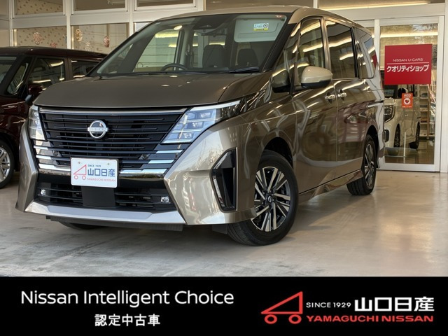 セレナ1.4 e-4ORCE ハイウェイスターV 4WD