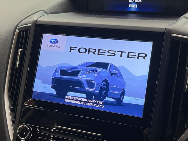 �y����8�^�i�r�z�l�C�̏����i�r�𑕔��B�I�[�f�B�I�@�\���[�����Ă���ABluetooth�ڑ�����΂������̃X�}�z��MP3�v���C���[�̉��y���Đ��\!�����̉^�]������Ɋy�����Ȃ�܂�!!