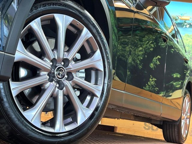 �y����20�C���`�A���~�z�C�[���z�O�ςɃ}�b�`���������A���~�z�C�[���𑕒����Ă���܂��B�e��ЊO�A���~�z�C�[����A�X�^�b�h���X�^�C�����戵�����Ă���܂��B���񂲑��k����������