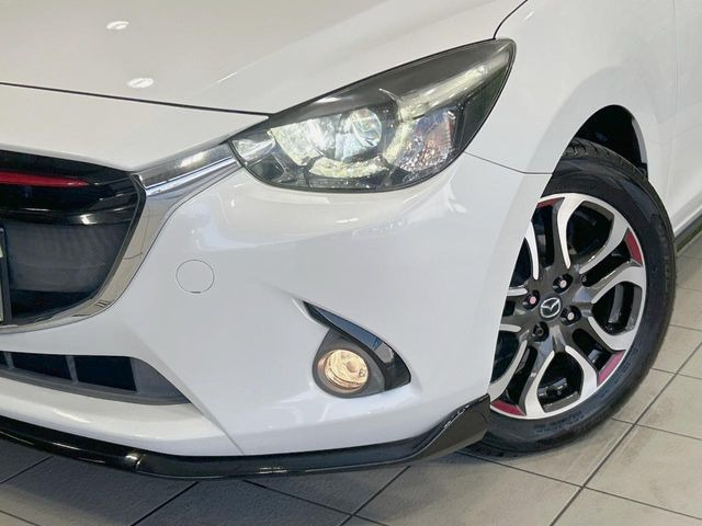 �yLED�w�b�h���C�g�z���V����ԑ��s�����ǍD�Ȏ��E���m�ۂ����S���ĉ^�]�ł��鍂�P�xLED�w�b�h���C�g�𑕔�!�_�����x�������A����d�͂��}�����Ă��܂��B