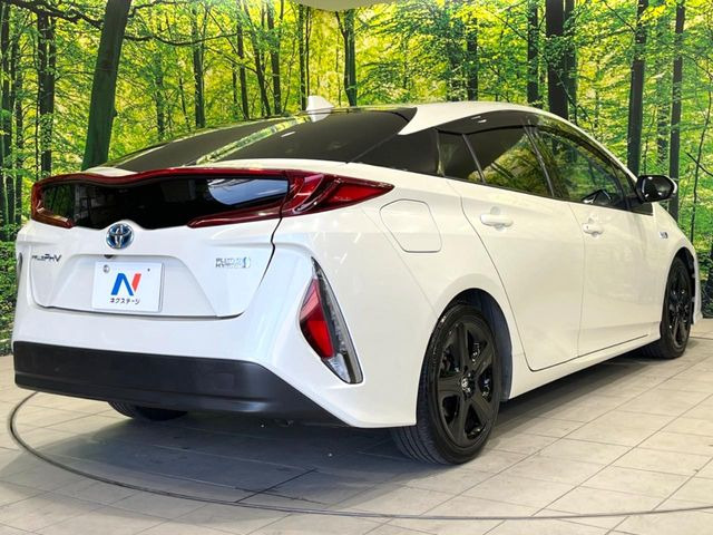 ☆全国のネクステージからお取り寄せが可能※!遠方の店舗に展示してあるクルマが気になる場合も、最寄りの店舗でご覧いただくことが可能です!是非私たちに要望をお聞かせください!※別途費用