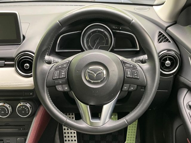 �y�����v�����X�e�A�����O�z�㎿�Ȋv���g�p���邱�ƂŁA��ɂ����������݂ƂĂ��^�]���₷���n���h���ł���