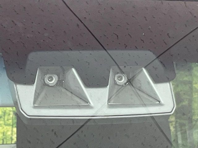 �y�X�}�[�g�A�V�X�g�z���s���ɑO���̎ԗ�����F�����A�Փ˂������Ȏ��͌x��ƃu���[�L�ŏՓˉ���Ɣ�Q�y�����A�V�X�g�B�����S�Ƀh���C�u�����y���݂��������܂��B