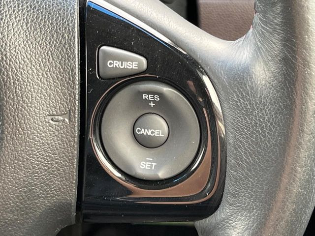 �y�N���[�Y�R���g���[���z�������H�����N���N���s�B�A�N�Z���𗣂��Ă���葬�x�ő��s���ł��A�������^�]���̕��S���y��!�����E�������ȒP�ȃX�C�b�`����Œ����ł��܂��B