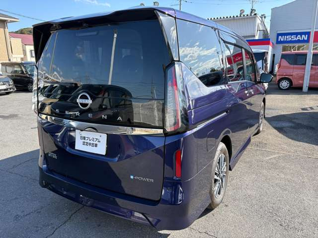 セレナ1.4 e-POWER ハイウェイスターV