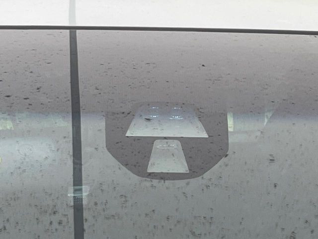 �y�V�e�B�u���[�L�A�N�e�B�u�V�X�e���z�ᑬ���s���ɑO���̎ԗ�����F�����A�Փ˂������Ȏ��͌x��ƃu���[�L�ŏՓˉ���Ɣ�Q�y�����A�V�X�g�B�����S�Ƀh���C�u�����y���݂��������܂��B