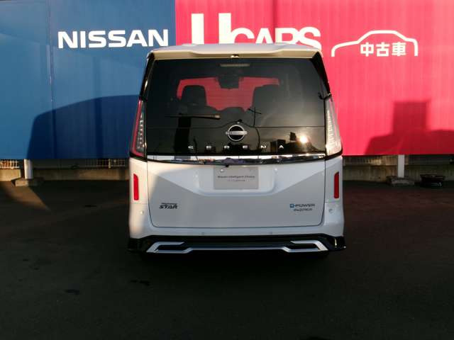 セレナ1.4 e-4ORCE ハイウェイスターV 4WD