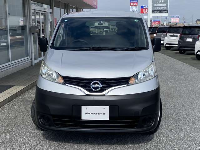 NV200バネットバン1.6 DX