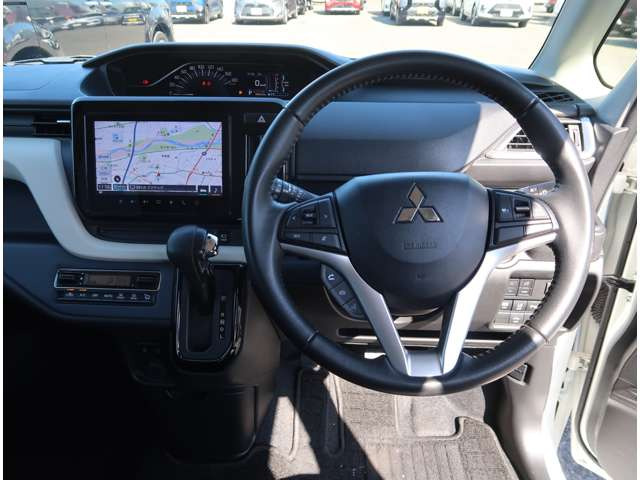 デリカD:21.2 ハイブリッド MZ 全方位カメラ付 ナビパッケージ