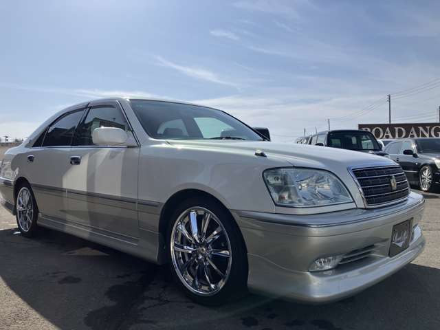 クラウン2.5 ロイヤルエクストラ Four リミテッド 4WD