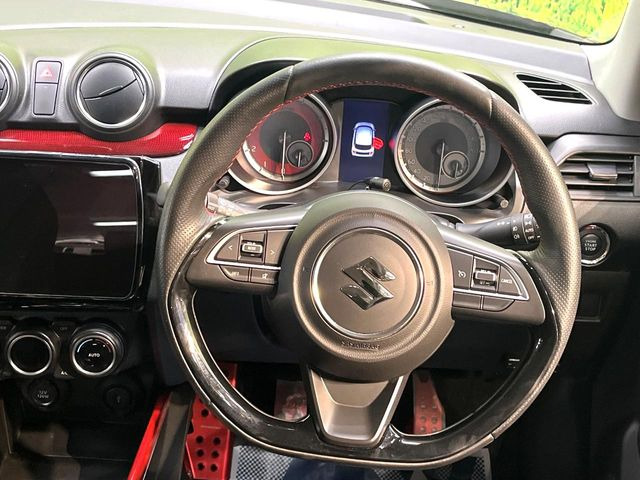 �y�����v�����X�e�A�����O�z�㎿�Ȋv���g�p���邱�ƂŁA��ɂ����������݂ƂĂ��^�]���₷���n���h���ł���