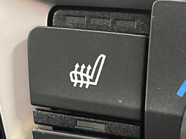 ���t�����g�V�[�g�q�[�e�B���O:�^�]�ȁE����ȋ��ɎO�i�K�Œ��߂��\�ȃV�[�g�q�[�^�[�𑕔����Ă���܂��B�G�߂��킸���K�ɂ��g�p���������܂��B