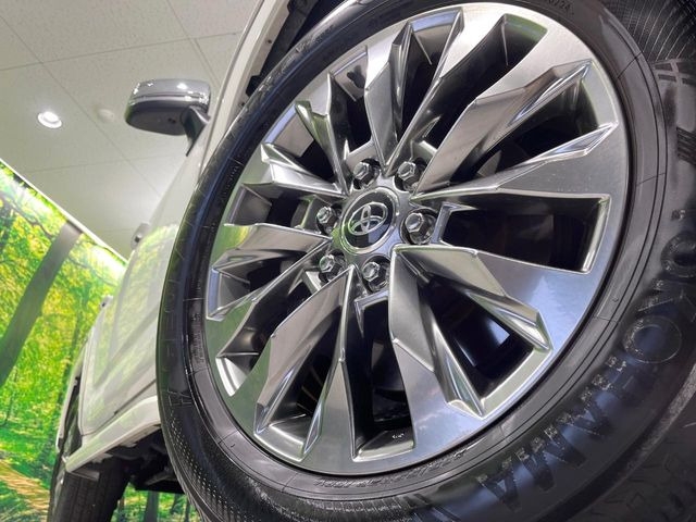 �y����20�C���`�A���~�z�C�[���z�O�ςɃ}�b�`���������A���~�z�C�[���𑕒����Ă���܂��B�e��ЊO�A���~�z�C�[����A�X�^�b�h���X�^�C�����戵�����Ă���܂��B���񂲑��k����������