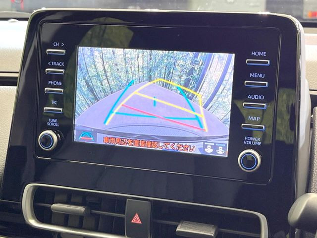 【バックカメラ】駐車時に後方がリアルタイム映像で確認できます。大型商業施設や立体駐車場での駐車時や、夜間のバック時に大活躍!運転スキルに関わらず、今や必須となった装備のひとつです!