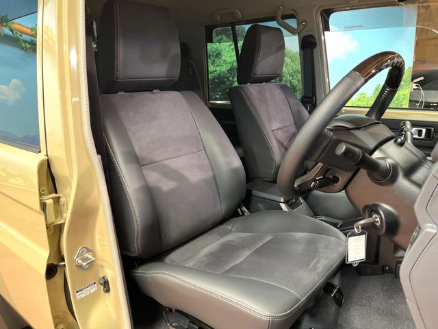 �y�n�[�t���U�[�V�[�g�z�������ƍ���S�n�𗼗������l�C�̃V�[�g���w�ʁE���ʂ̃t�@�u���b�N�f�ނ́A�ʋC���̗ǂ��⊊��ɂ����ɗD��Ă��܂��B�C���╞���ɍ��E���ꂸ���K�ɂ���肢�������܂��B