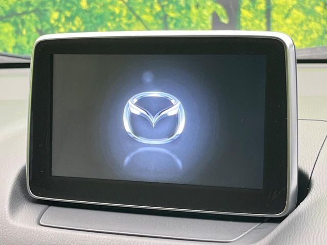 �y�}�c�_�R�l�N�g�i�r�z�ԓ��̕��͋C�Ƀ}�b�`������̌^�^�C�v�̃i�r�B�e����q�ݒ��Bluetooth�Đ����A�l�X�ȋ@�\���y���߂܂��B�����I�ȃ_�C�������삪�\�ŁA�g��������ǍD�ł��B