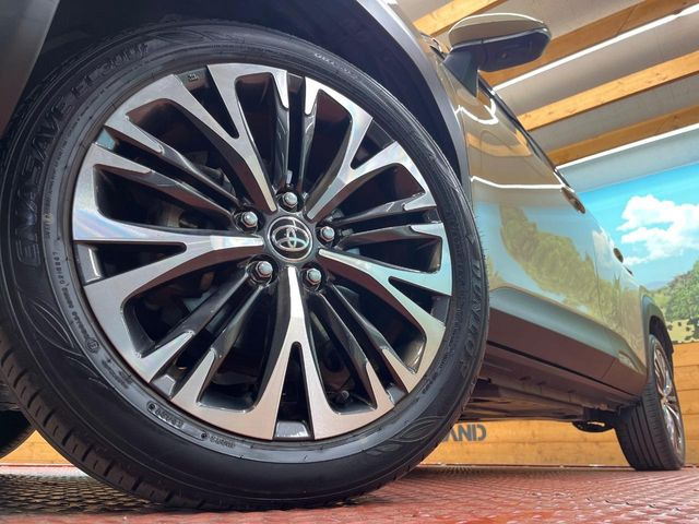 �y����18�C���`�A���~�z�C�[���z�O�ςɃ}�b�`���������A���~�z�C�[���𑕒����Ă���܂��B�e��ЊO�A���~�z�C�[����A�X�^�b�h���X�^�C�����戵�����Ă���܂��B���񂲑��k����������