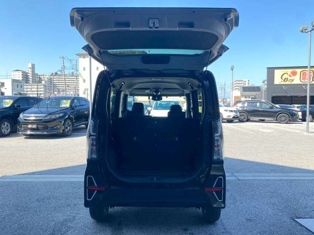 �F���C���^�[���炨�Ԃ�3���ƃA�N�Z�X�֗�!�߂��ɂ͗L���ό��n�̕F���������܂��̂ŁA�ό��ƍ��킹�Ă̂����X���ǂ��ł��ˁ􊈋C���鎩���̃X�^�b�t�����q�l�̂����X�����҂����Ă���܂�!