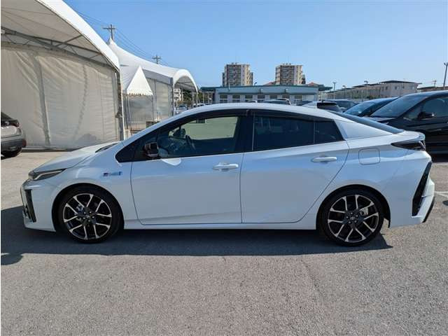 プリウスPHV1.8 S