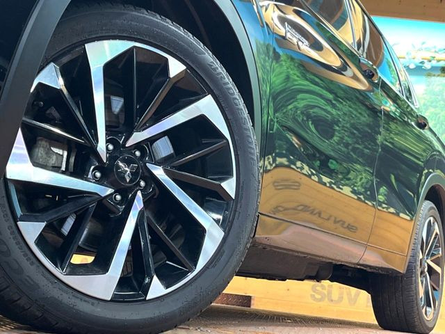 �y����19�C���`�A���~�z�C�[���z�O�ςɃ}�b�`���������A���~�z�C�[���𑕒����Ă���܂��B�e��ЊO�A���~�z�C�[����A�X�^�b�h���X�^�C�����戵�����Ă���܂��B���񂲑��k����������