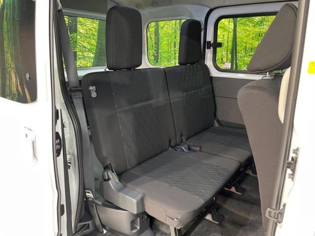 �L�X�Ƃ���2��ڃV�[�g�͋��Z���������A���S�n�����K!�F�B��Ƒ��Ƃ̂��o�����ɂ҂�����ł��B�x�r�[�V�[�g��`���C���h�V�[�g�g�p�������K�ɂ��߂�������������\���ȋ�Ԃ��m�ۂ��Ă��܂��B