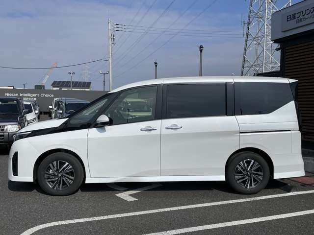 セレナ1.4 e-POWER ハイウェイスターV