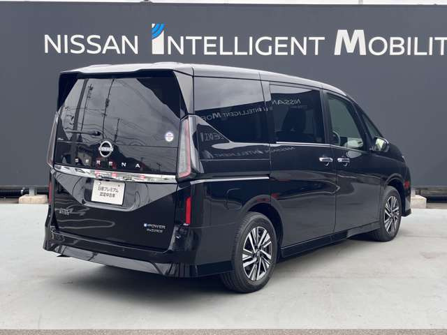 セレナ1.4 e-4ORCE ハイウェイスターV 4WD