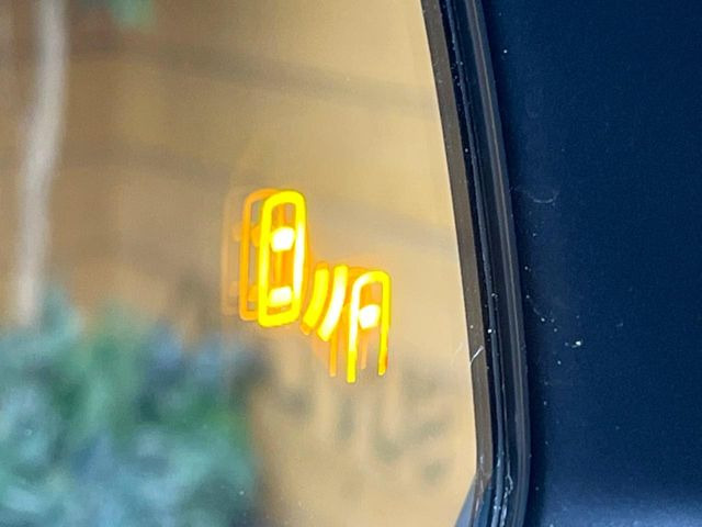 �y�u���C���h�X�|�b�g���j�^�[�z���s���A�h�A�~���[�̎��p�ɂȂ�₷���ӏ��Ɍ㑱�Ԃ��ڋ߂���ƃT�C�h�~���[�̃����Y�Ɍx����\��!�h���C�o�[�ɒ��ӊ��N�����Ă���܂��B