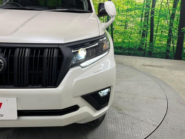 �yLED�w�b�h���C�g�z���V����ԑ��s�����ǍD�Ȏ��E���m�ۂ����S���ĉ^�]�ł��鍂�P�xLED�w�b�h���C�g�𑕔�!�_�����x�������A����d�͂��}�����Ă��܂��B