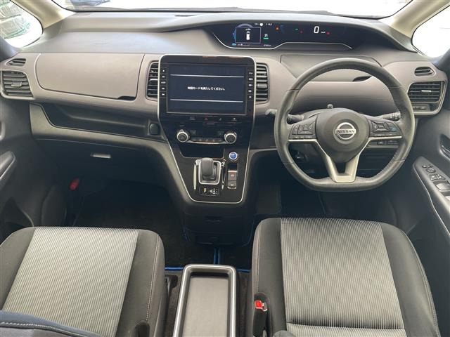 セレナ1.2 e-POWER ハイウェイスターV