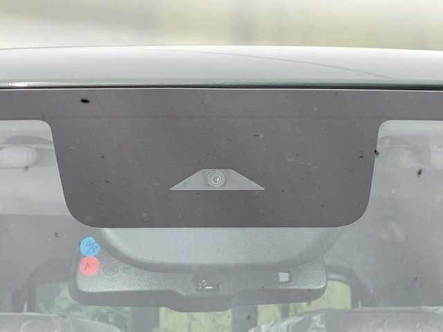 �y�O�He-Assist�z���s���ɑO���̎ԗ�����F�����A�Փ˂������Ȏ��͌x��ƃu���[�L�ŏՓˉ���Ɣ�Q�y�����A�V�X�g�B�����S�Ƀh���C�u�����y���݂��������܂��B