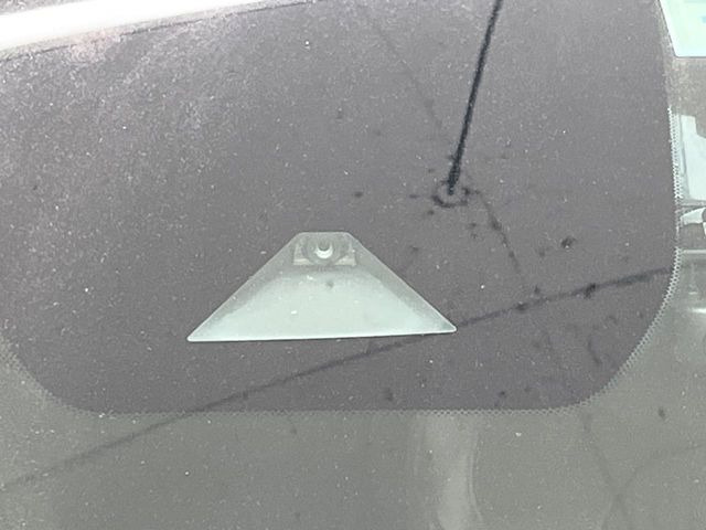 �y�Փˌy�����u�z���s���ɑO���̎ԗ�����F�����A�Փ˂������Ȏ��͌x��ƃu���[�L�ŏՓˉ���Ɣ�Q�y�����A�V�X�g�B�����S�Ƀh���C�u�����y���݂��������܂��B