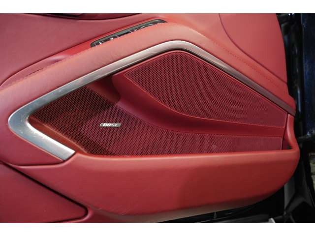 BOSE�T�E���h���������Ă���܂��̂ŁA���D���ȉ��y���������ł��y���݂��������܂��B