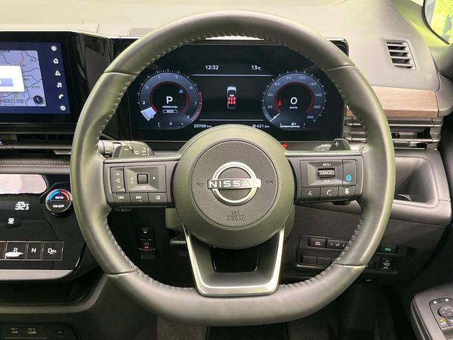 �y�����v�����X�e�A�����O�z�㎿�Ȋv���g�p���邱�ƂŁA��ɂ����������݂ƂĂ��^�]���₷���n���h���ł���