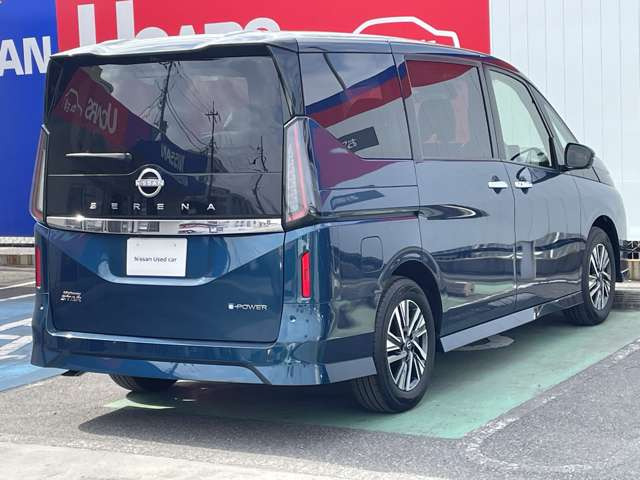 セレナ1.4 e-POWER ハイウェイスターV