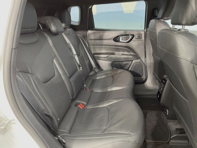 ���㕔���Ȃ��C�ɂȂ�悤�ȃL�Y�E�����ւ��蓙�A�傫�ȃ_���[�W�͂Ȃ��A�ǍD�ȏ�Ԃł��B