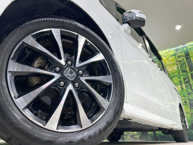 �y����17�C���`�A���~�z�C�[���z�O�ςɃ}�b�`���������A���~�z�C�[���𑕒����Ă���܂��B�e��ЊO�A���~�z�C�[����A�X�^�b�h���X�^�C�����戵�����Ă���܂��B���񂲑��k����������