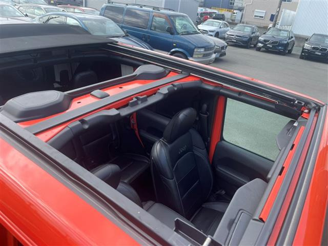 ラングラーアンリミテッド サハラ スカイワンタッチパワートップ 4WD