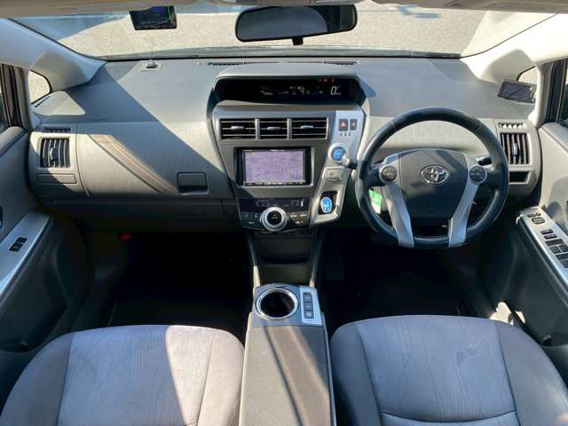 スリークロス滋賀店は総在庫200台以上展示!お客様のお気に入りの1台がきっと見つかります!軽自動車、普通車、キャンピングカーに福祉車両まで店頭に無い在庫もお探しできます♪お気軽にご来店ください!