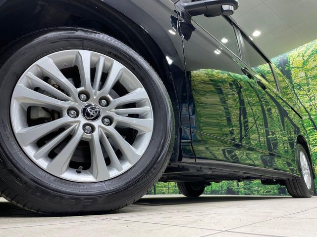 �y����16�C���`�A���~�z�C�[���z�O�ςɃ}�b�`���������A���~�z�C�[���𑕒����Ă���܂��B�e��ЊO�A���~�z�C�[����A�X�^�b�h���X�^�C�����戵�����Ă���܂��B���񂲑��k����������